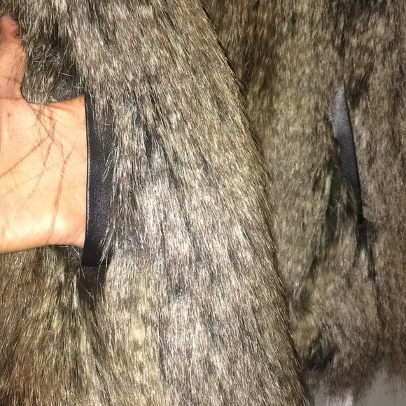 Via Spiga Faux Fur Vest - Picture 4 of 8